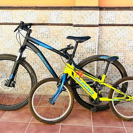 Con Piscina Privada En Primera Linea De Playa Villa *