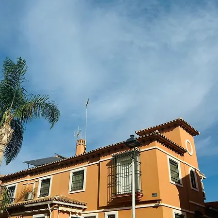 Con Piscina Privada En Primera Linea De Playa Villa *