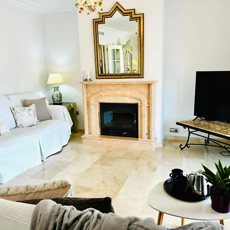 Con Piscina Privada En Primera Linea De Playa * Torremolinos