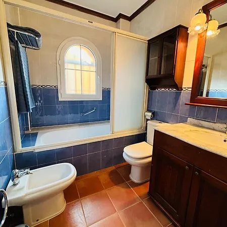 فيلة Con Piscina Privada En Primera Linea De Playa *