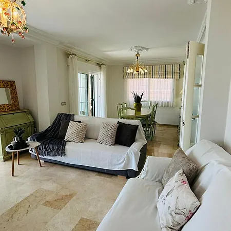 Con Piscina Privada En Primera Linea De Playa * توريمولينوس