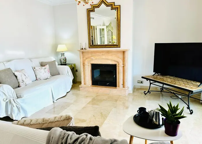 Con Piscina Privada En Primera Línea De Playa * Torremolinos