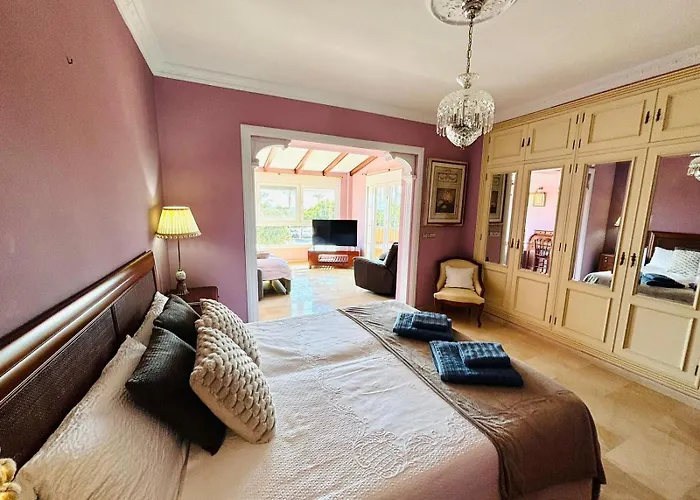 Villa Con Piscina Privada En Primera Linea De Playa