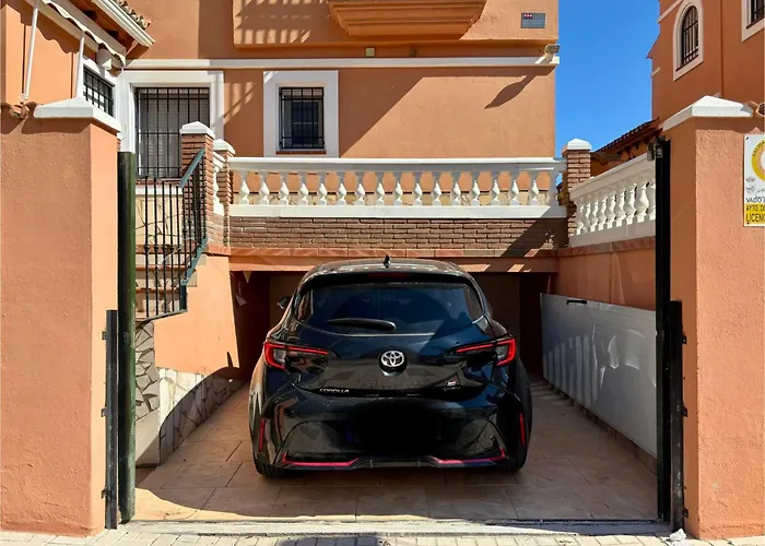 Con Piscina Privada En Primera Línea De Playa * Torremolinos